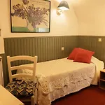 Hotel Du Cygne Paris